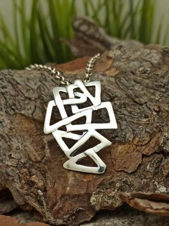 Дамски сребърен медальон 