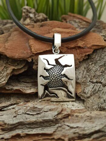 Дамски сребърен медальон 897M