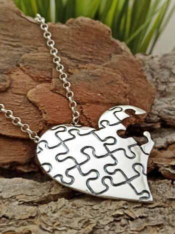 Сребърен медальон сърце 