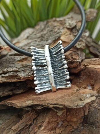 Дамски сребърен медальон 958M