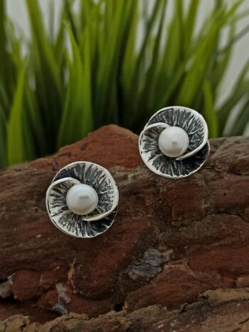 Сребърни обеци с перла 