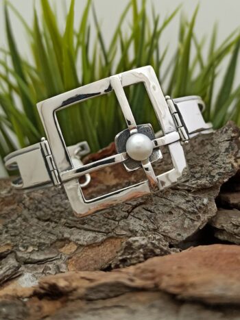 Масивна сребърна гривна с бяла перла