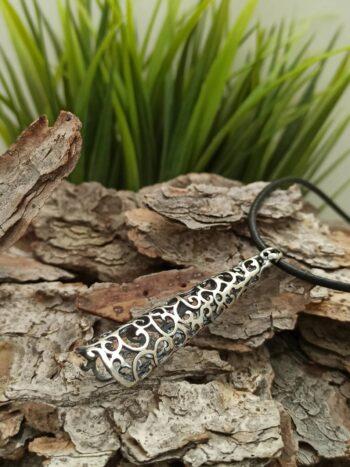 Дамски сребърен медальон 