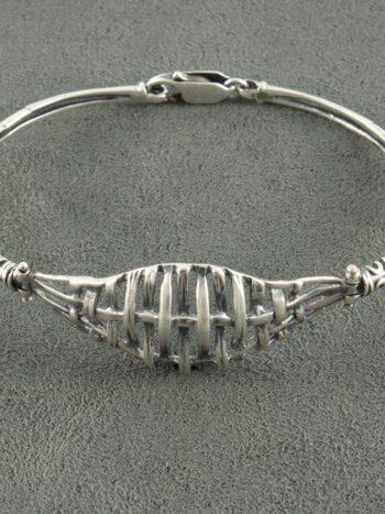 Дамска сребърна гривна 