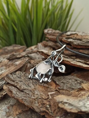 Сребърен медальон с розов кварц 1204M