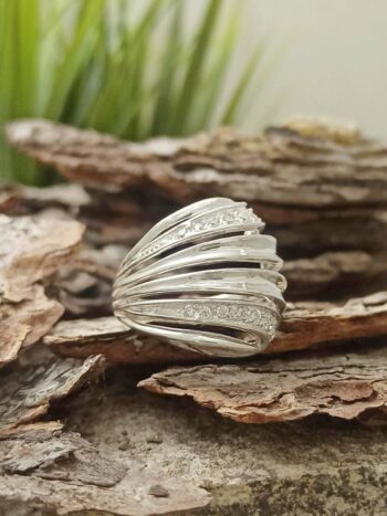 Дамски сребърен пръстен с циркони 108R