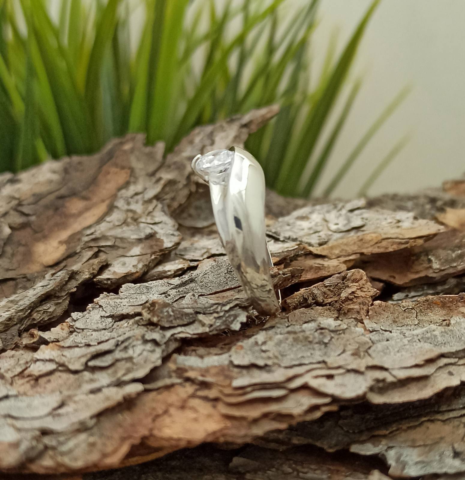 Дамски сребърен пръстен с БЯЛ цирконий 115R