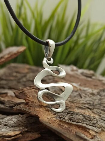 Дамски сребърен медальон 