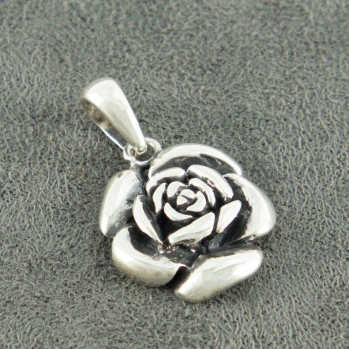 Дамски сребърен медальон  Роза ръчно изработен от Студио Николас