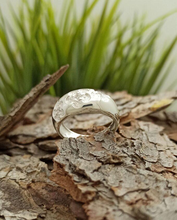 Масивен пръстен от сребро с циркони 063R Николас