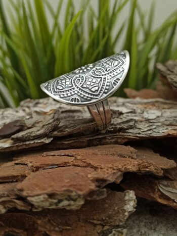 Дамски сребърен пръстен 