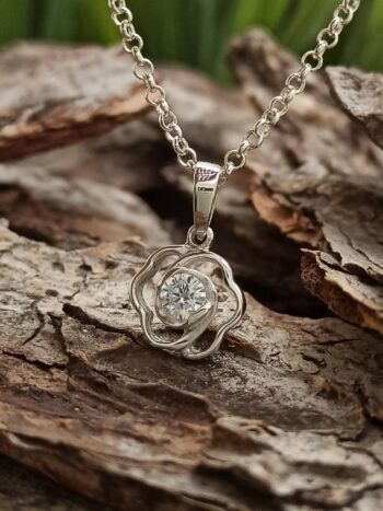 СРЕБЪРЕН МЕДАЛЬОН с цирконий 026M