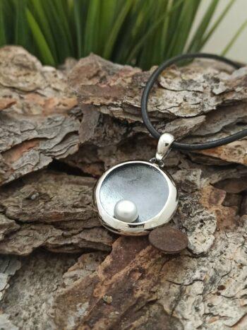 Дамски сребърен медальон с перла 1321M