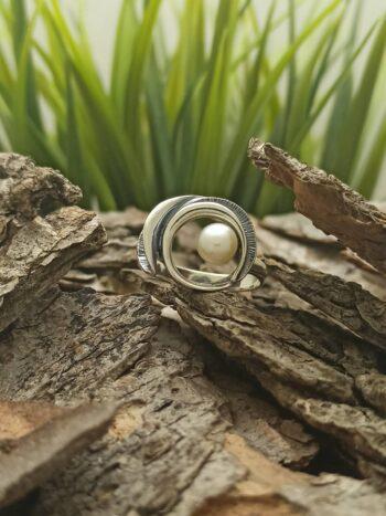 Дамски сребърен пръстен с перла 1169R