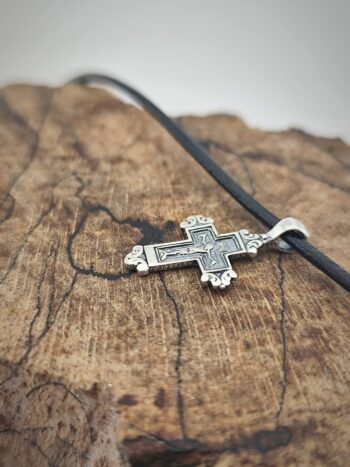 Сребърен кръст 1323M