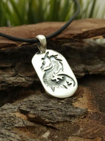 Сребърен медальон китайски дракон 379M