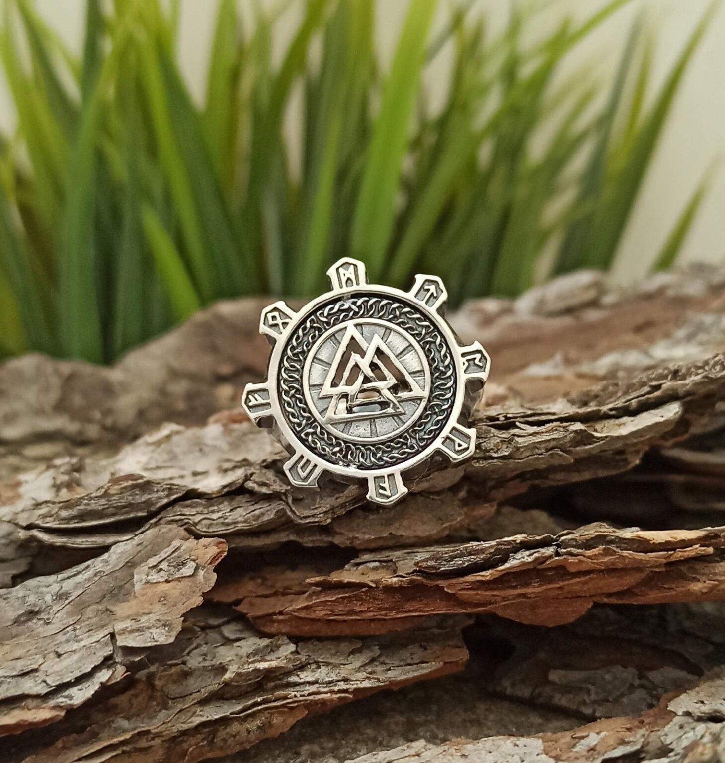 Викингски пръстен „Валкнут“ (Valknut)