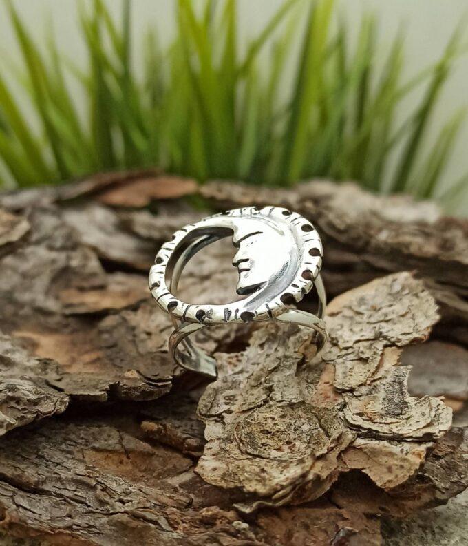 Сребърен пръстен ЛУНА Уникален ръчно изработен пръстен с лика на луната