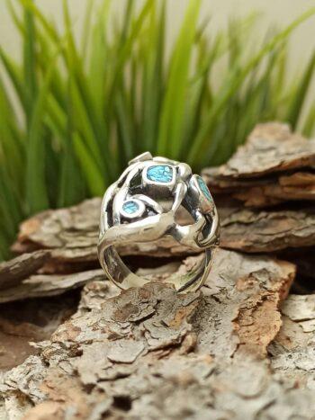 Сребърен пръстен със син емайл