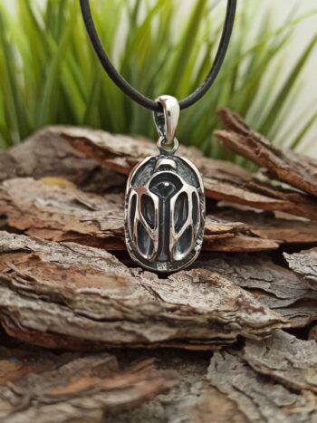 Сребърен СКАРАБЕЙ с египетски йероглифи