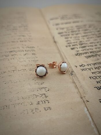 Сребърни обеци с перли и rosegold покритие