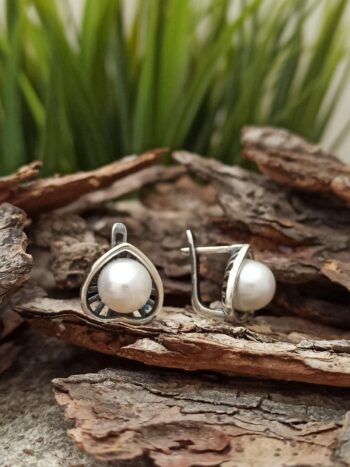 Нежни обеци 