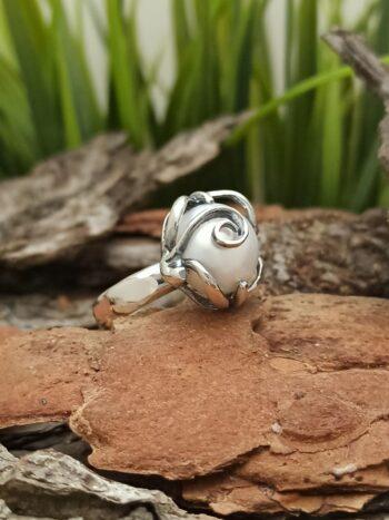 Дамски сребърен пръстен с перла 1119R