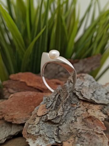 Сребърен пръстен с речна перла 138R