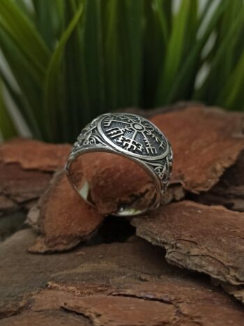 Пръстен с викингски компас 