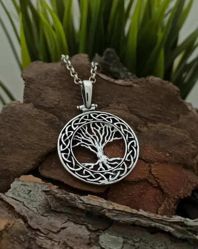 Унисекс медальон от сребро "Yggdrasil" 1437M