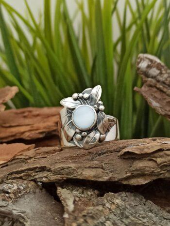 Дамски сребърен пръстен със седеф 1351R