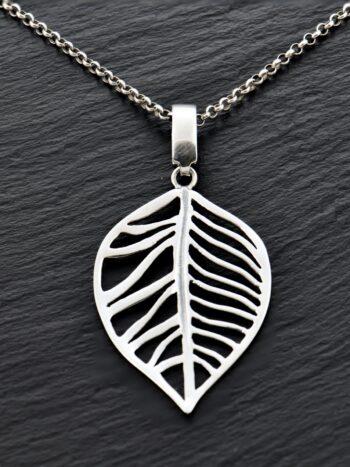 Дамски сребърен медальон “ЛИСТО от Дъб”