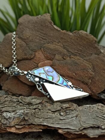 Медальон сребро с кралски седеф 1125M