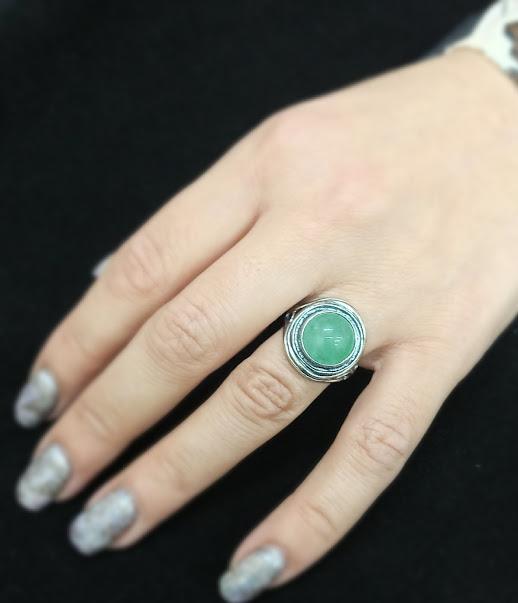 Сребърен пръстен със зелен авантюрин