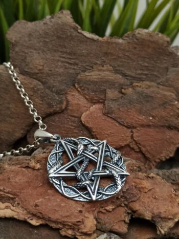 Сребърен медальон 