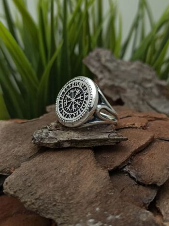 Сребърен пръстен с викингски компас „VEGVISIR“