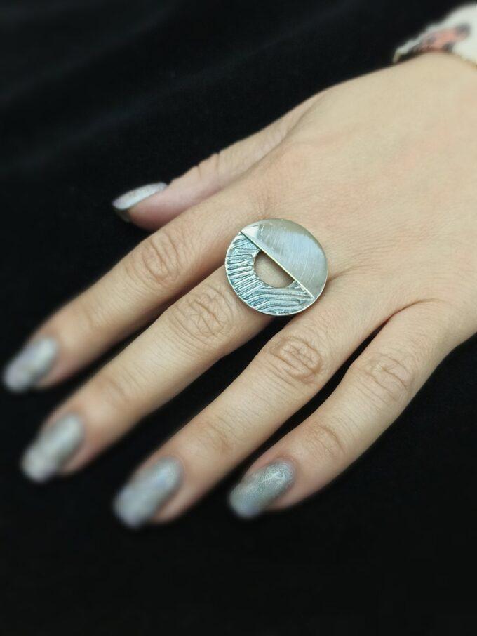 Дамски сребърен пръстен 174R ръчно изработен авторски пръстен от сребро с проба 925 Студио Николас