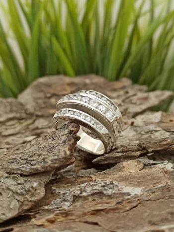 Дамски сребърен пръстен с цикрони