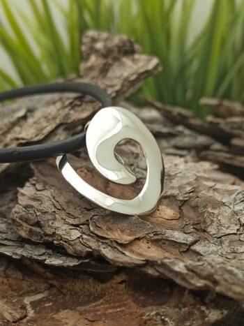 Дамски сребърен медальон 561M