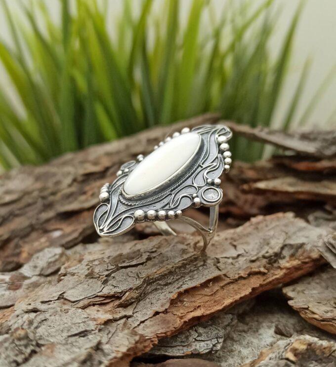 Сребърен пръстен с бял седеф Флор де ла Мар 522R Старовремски масивен модел на пръстен от сребро