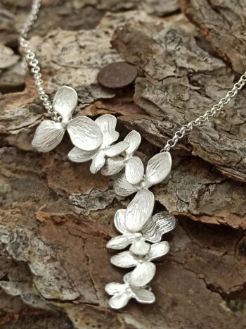 Сребърно колие с цвете ЛИЛИЯ