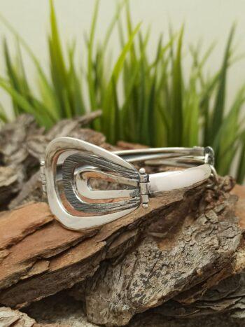 Дамска сребърна гривна 