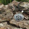Сребърен медальон „Мъниста от хайвер“