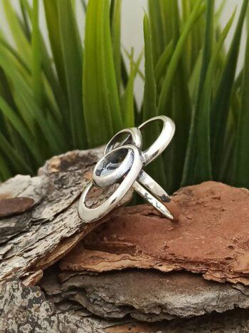 Дамски сребърен пръстен 1086R