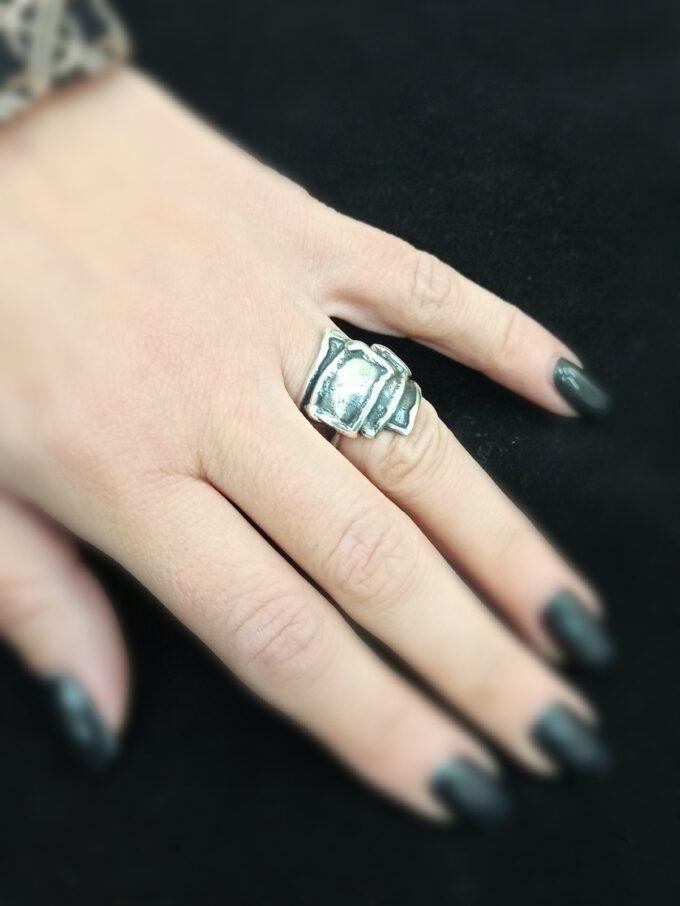 Дамски сребърен пръстен Троя 529R