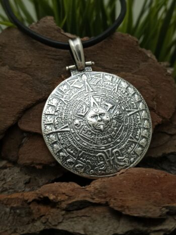 Сребърен медальон 