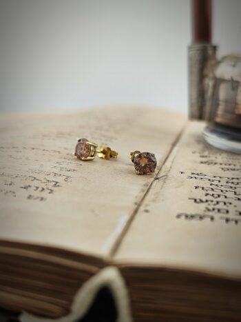 Обеци от злато с циркони