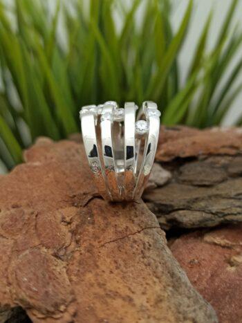 Сребърен пръстен с циркони 