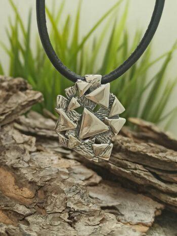 Дамски сребърен медальон 692M