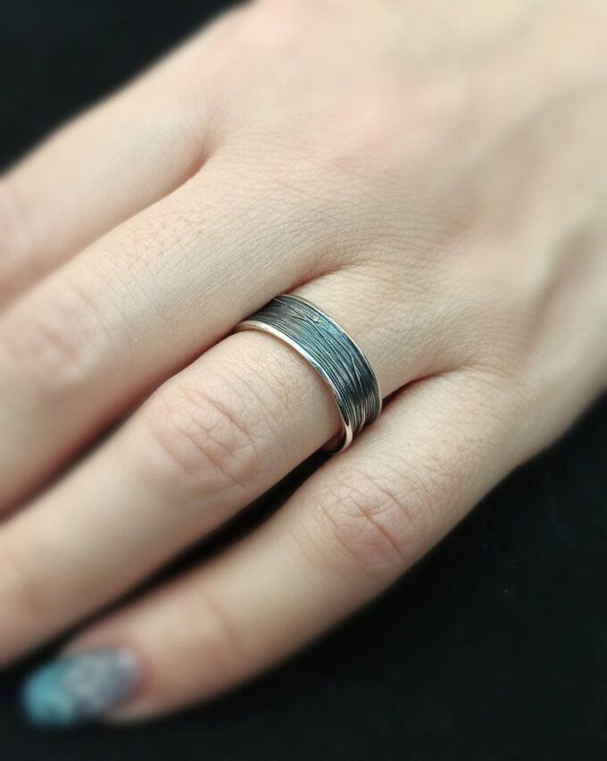 Сребърен пръстен с намотана сребърна тел Унисекс модел халка от сребро на Студио Николас 137R